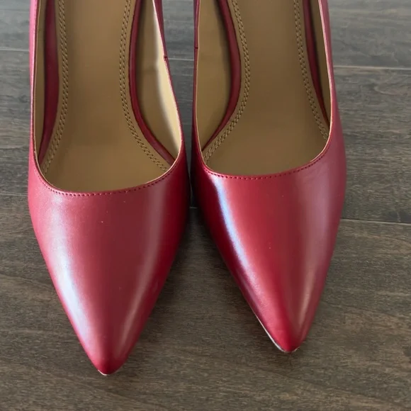 Tory Burch Elizabeth Leather Heels Redstone. Never Worn - Picture 5 of 7